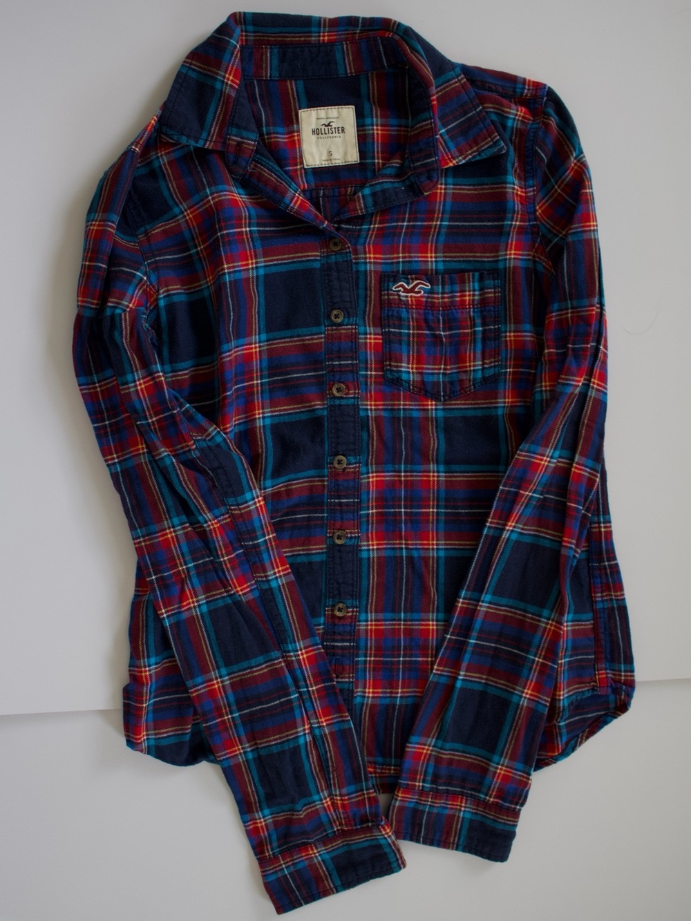 Hollister Plaid Flannel Button Down Shirt Navy Red Blue Size Small